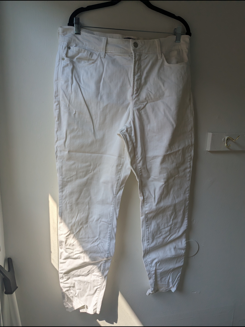 NYDJ White Jeans - Slim Straight Size 14W